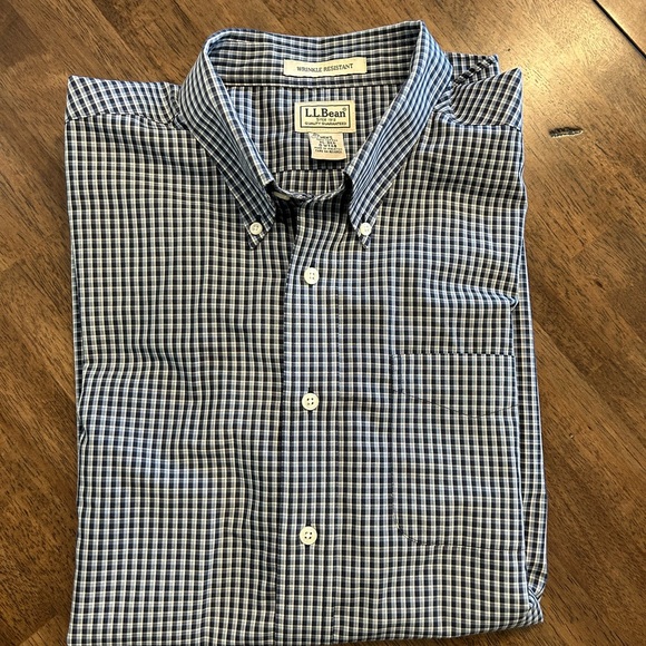 L.L. Bean Men's Blue Checkered‎ Shirt - Picture 1 of 4
